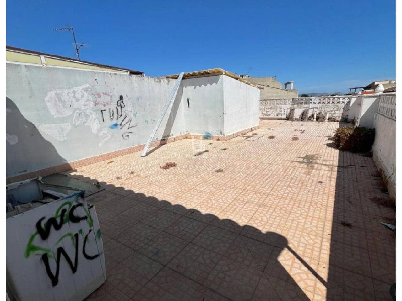Loft for sale in Polinya de Xuquer - € 70,000 (Ref: 9219653)