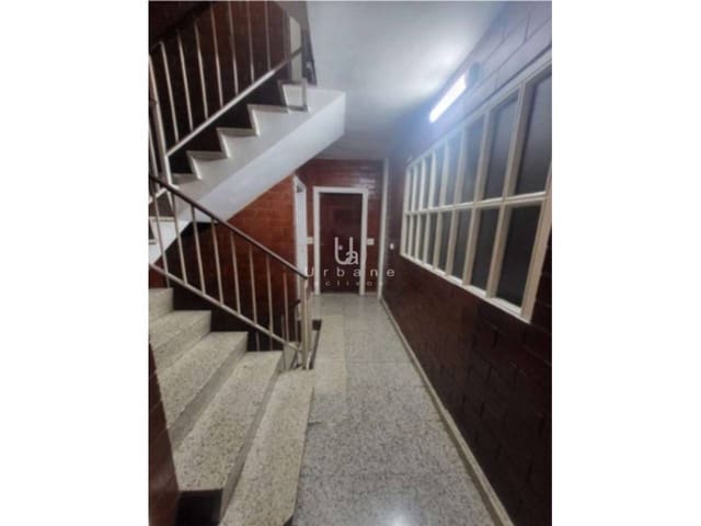 Commercieel te koop in Terrassa - € 4.500.000 (Ref: 9219655)