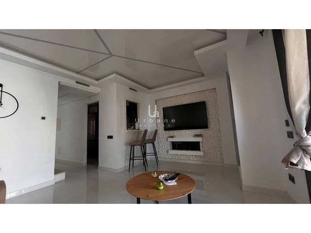 2 soverom Rekkehus til salgs i Roda, San Javier med svømmebasseng garasje - € 215 000 (Ref: 9246272)