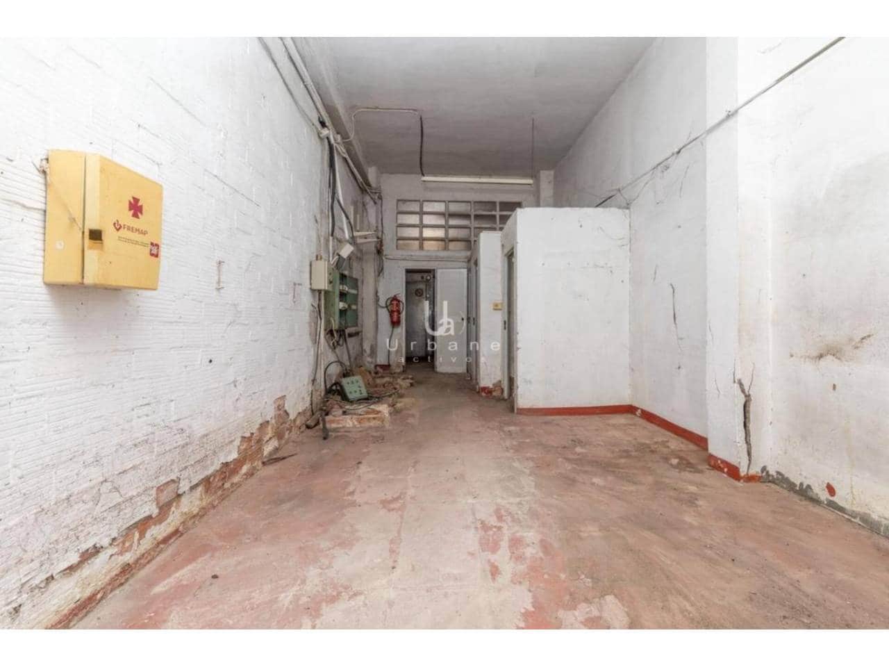 Commercial for sale in Alzira - € 99,000 (Ref: 9262244)