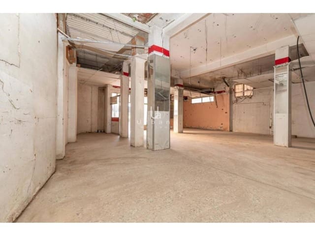 Commercial for sale in Alzira - € 99,000 (Ref: 9262244)