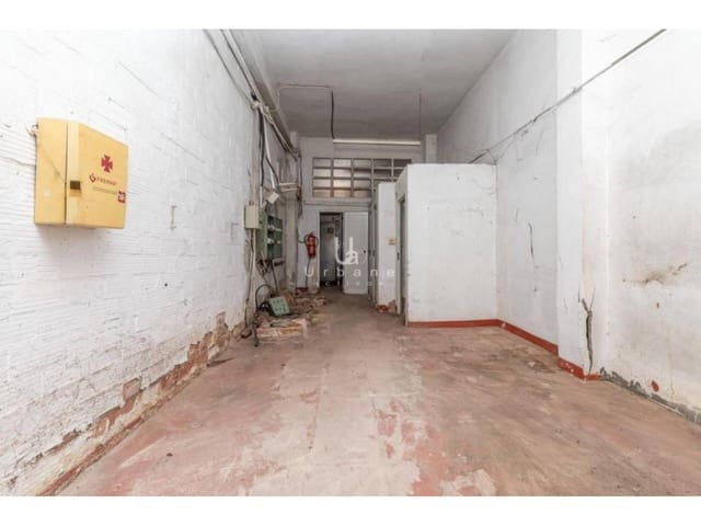 Commercial for sale in Alzira - € 99,000 (Ref: 9262244)