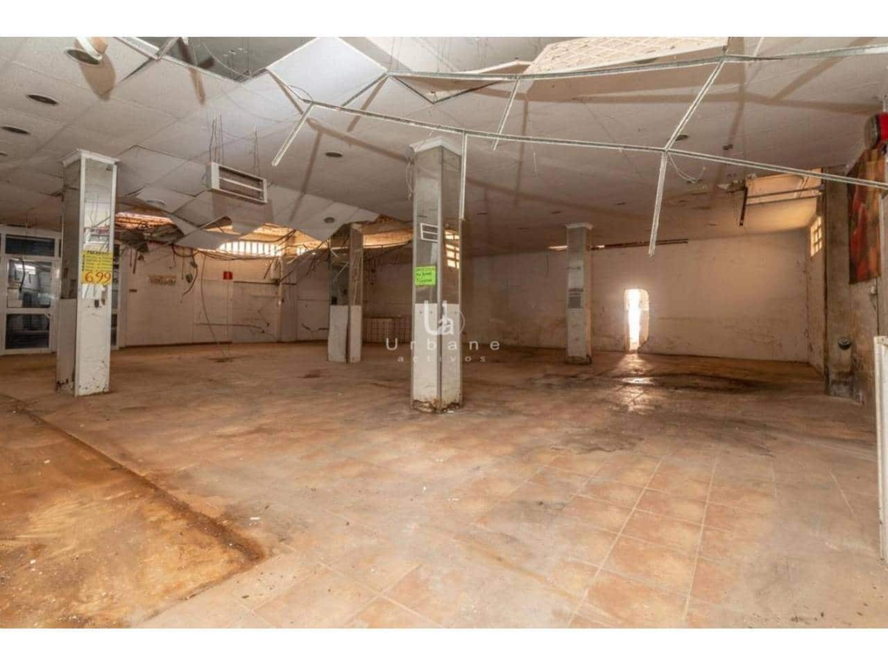 Commercial for sale in Alzira - € 99,000 (Ref: 9262244)