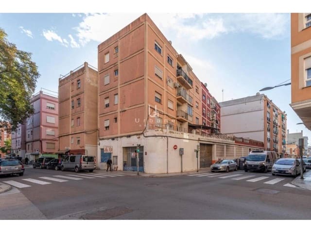 Commercial for sale in Alzira - € 99,000 (Ref: 9262244)