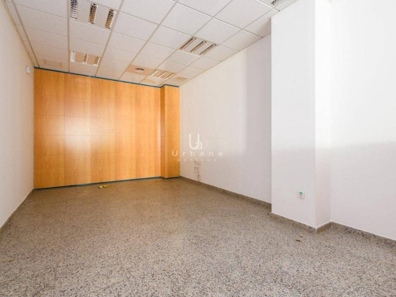 Office for sale in Castello de la Plana - € 95,000 (Ref: 9262246)