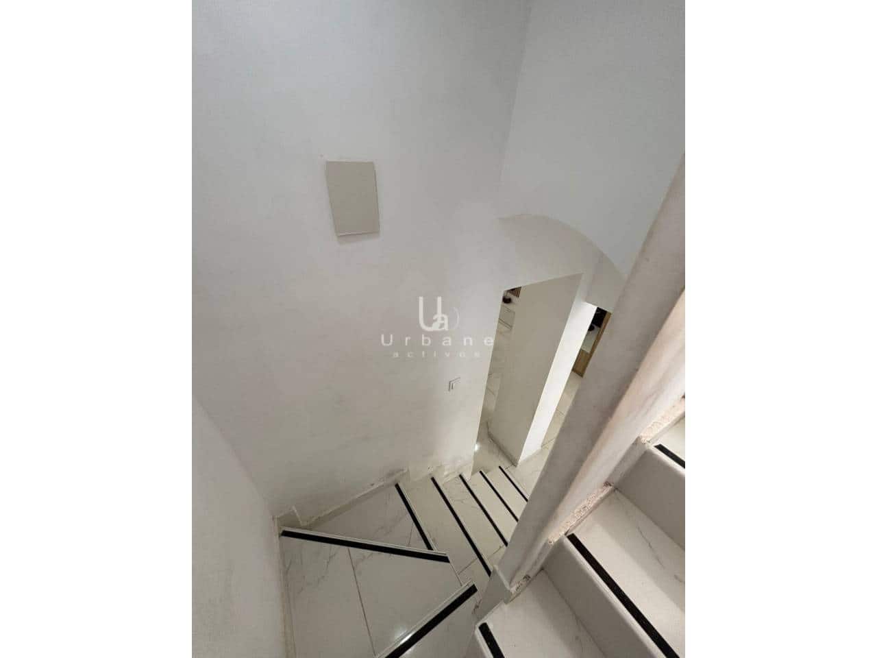 Casa de 5 habitaciones en Alginet en venta con piscina - 230.000 € (Ref: 9284922)