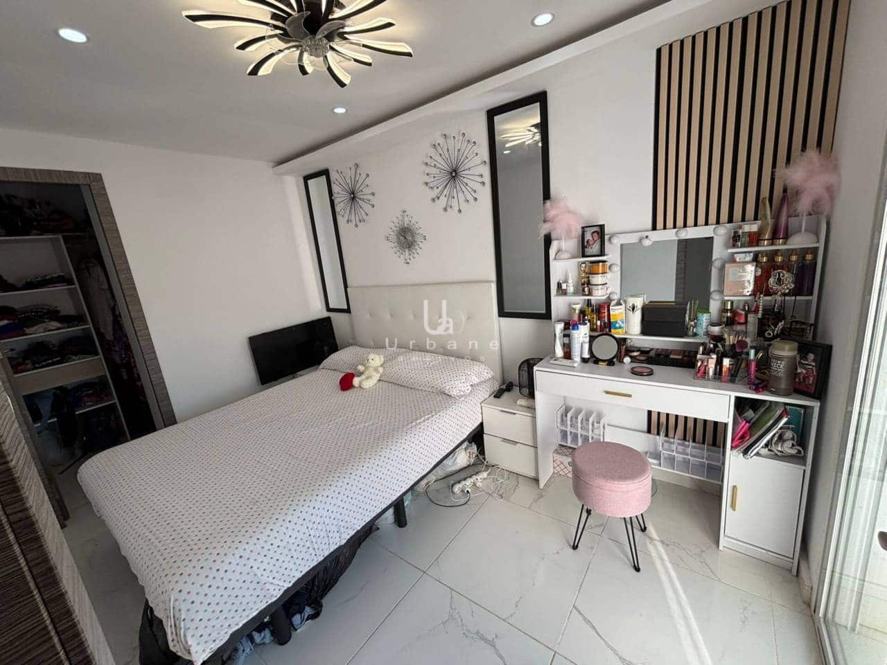 Casa de 5 habitaciones en Alginet en venta con piscina - 230.000 € (Ref: 9284922)