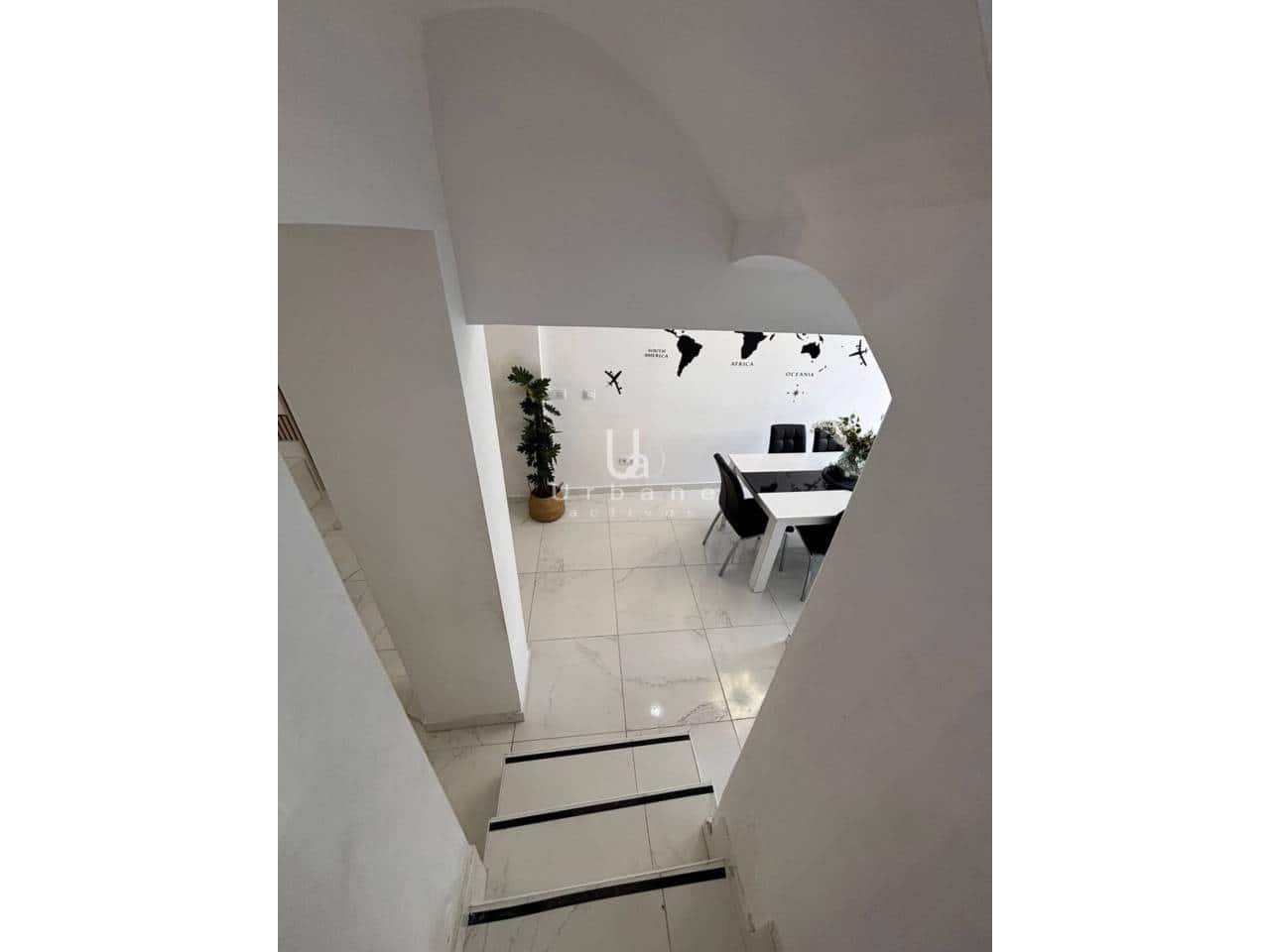 Casa de 5 habitaciones en Alginet en venta con piscina - 230.000 € (Ref: 9284922)