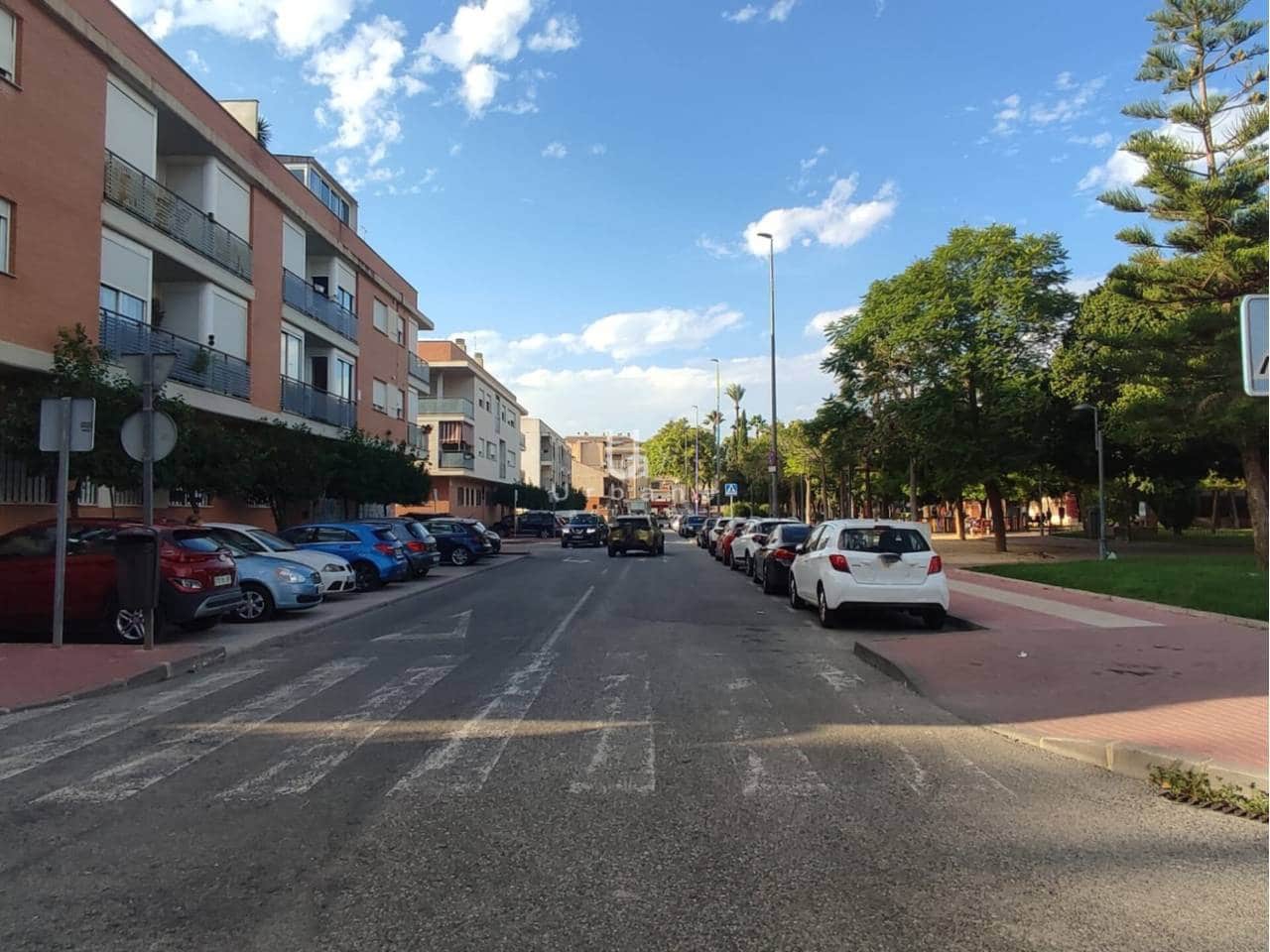 2 bedroom Flat for sale in Murcia city with garage - € 135,000 (Ref: 9303080)