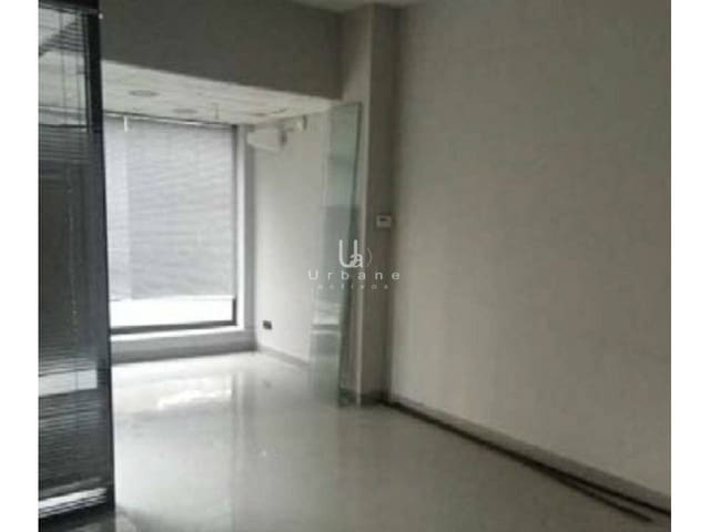 Commercial for sale in Alicante / Alacant city - € 680,000 (Ref: 9309224)