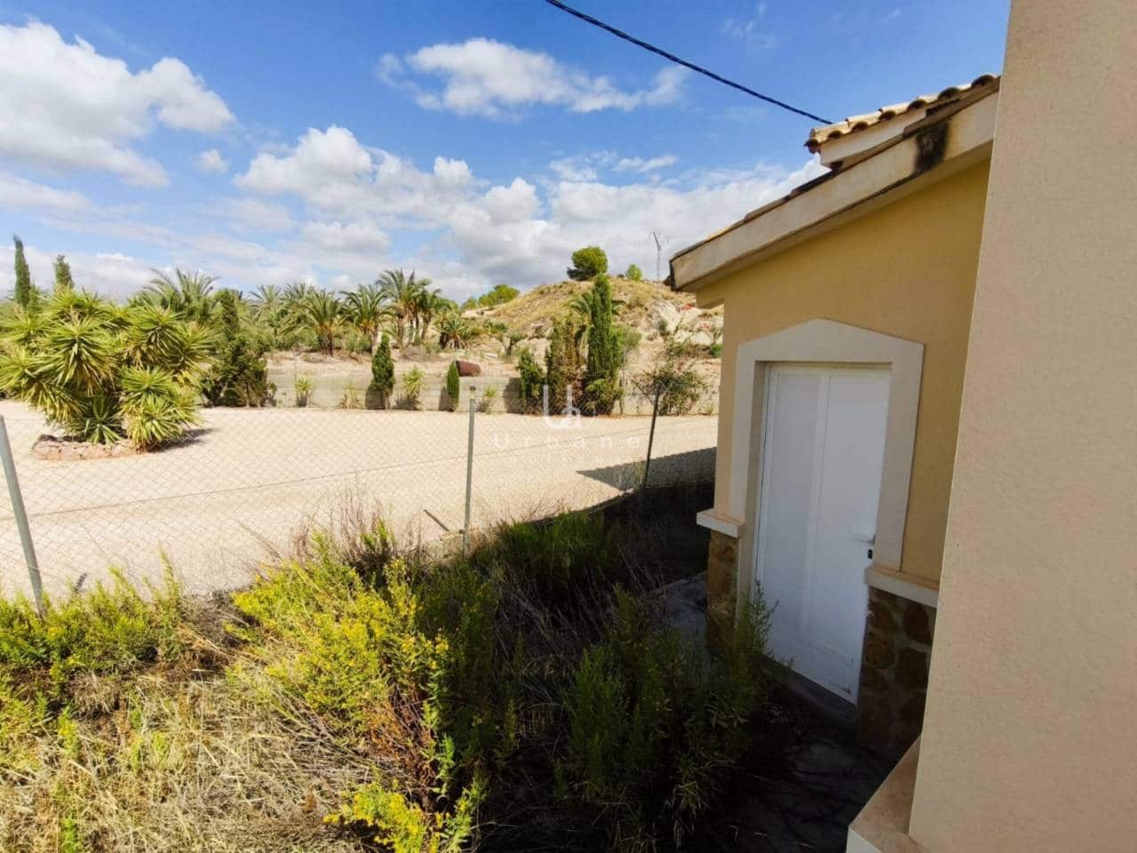 3 soveværelse Villa til salg i Abanilla med swimmingpool garage - € 149.200 (Ref: 9326015)