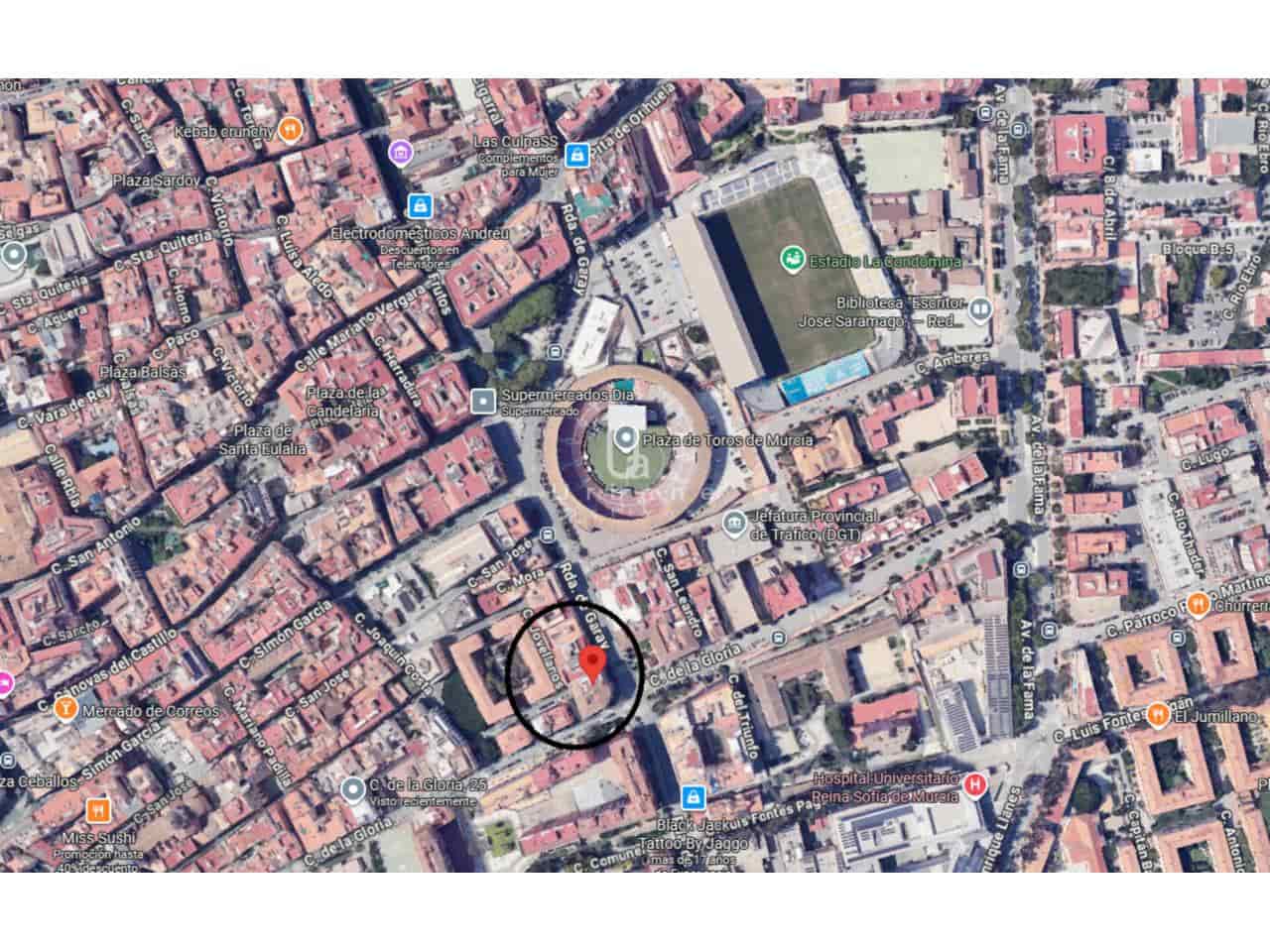 1 soverom Kommersiell til salgs i Murcia by - € 85 000 (Ref: 9334565)