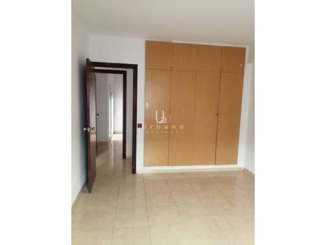 3 makuuhuone Asunto myytävänä paikassa Oropesa  - 102 000 € (Ref: 9361823)