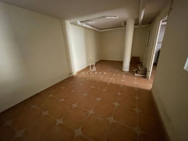 3 soveværelse Rækkehus til salg i Alicante by med garage - € 135.000 (Ref: 9361824)