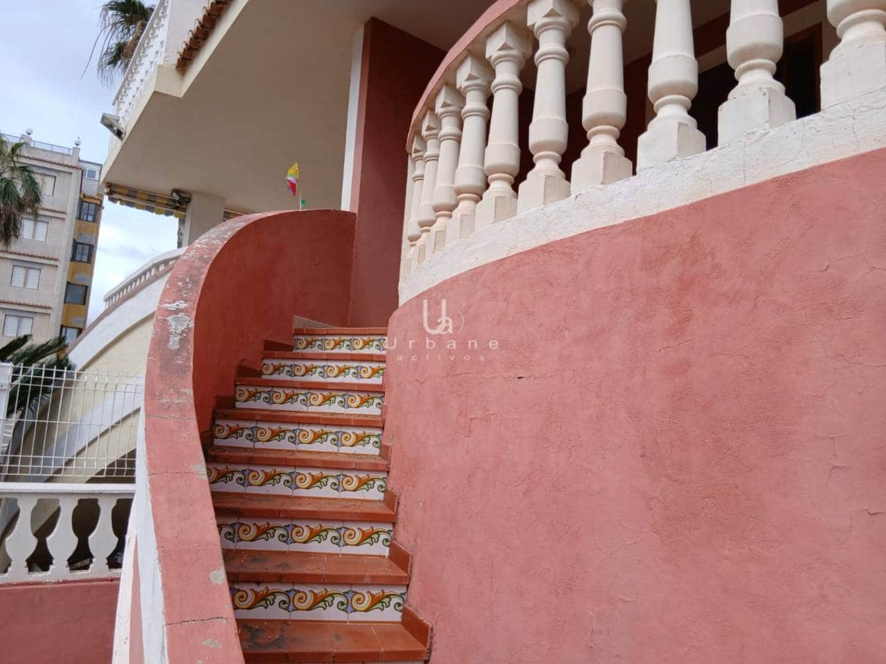 3 sovrum Radhus till salu i Xeraco med garage - 190 000 € (Ref: 9378636)