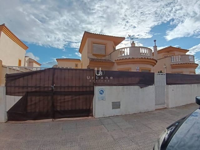 3 soverom Villa til salgs i La Palma, Cartagena med svømmebasseng garasje - € 157 000 (Ref: 9395622)