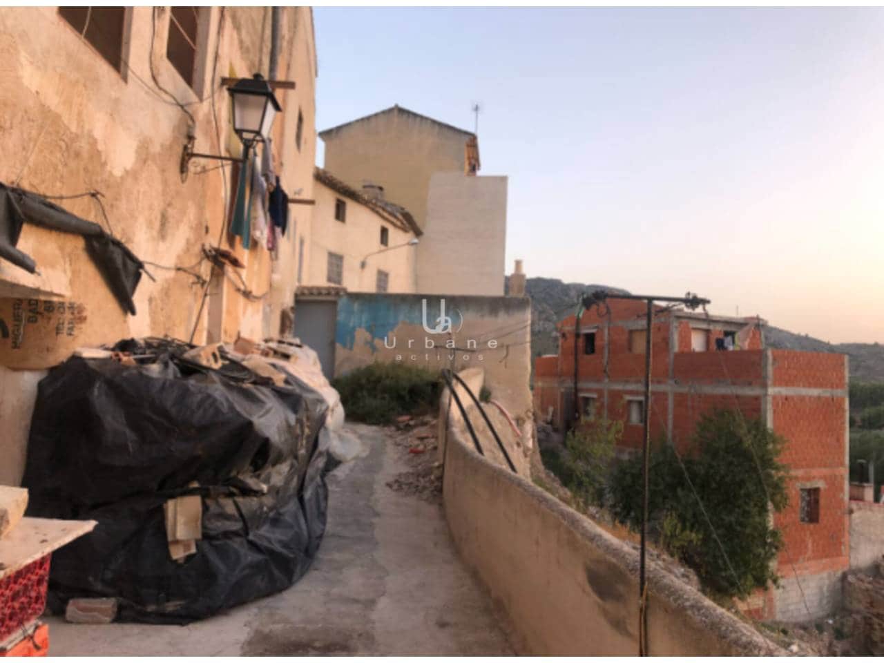 6 soverom Hus til salgs i Cehegin - € 40 000 (Ref: 9395624)