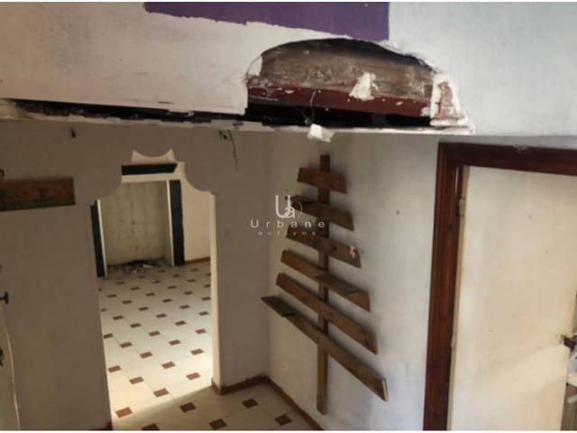 6 bedroom Townhouse for sale in Cehegín - € 40,000 (Ref: 9395624)