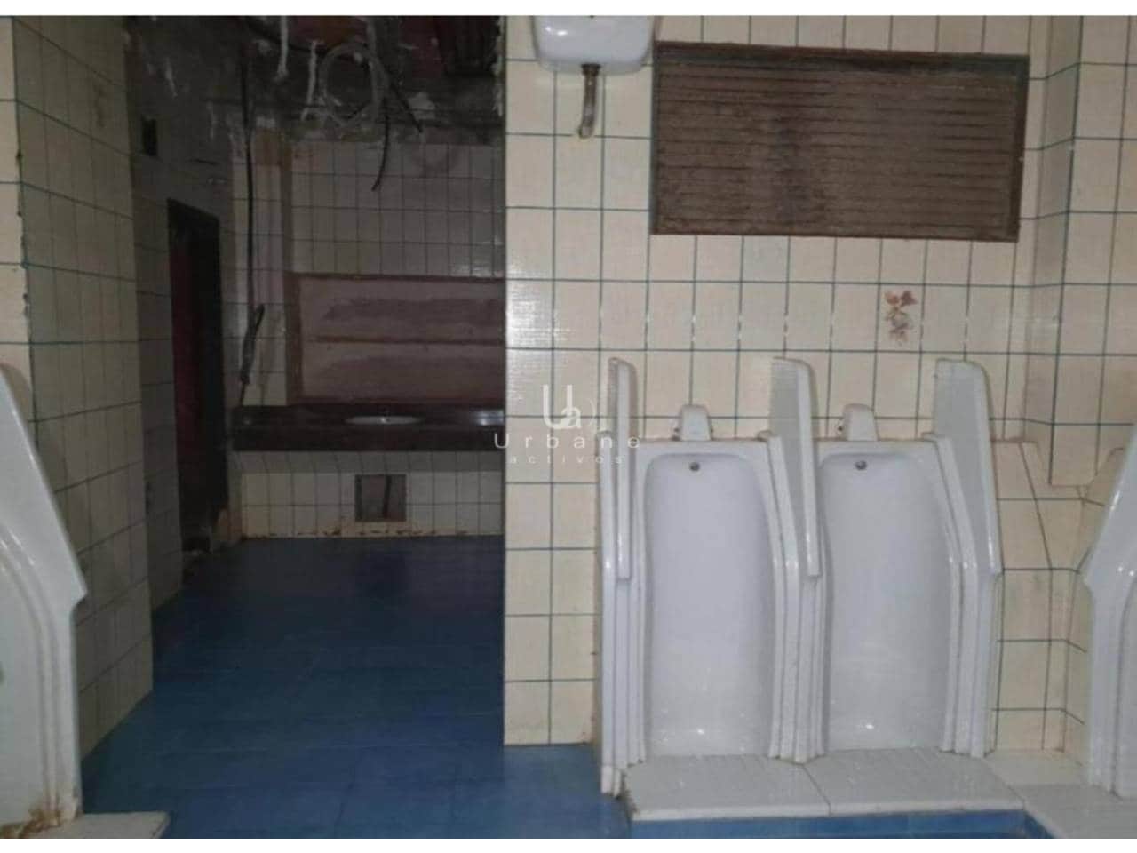 Commercial for sale in Alzira - € 120,000 (Ref: 9419226)