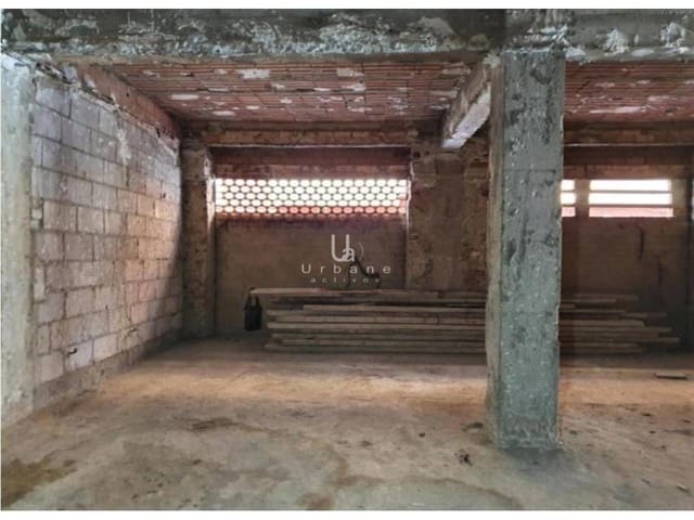 Commercial for sale in Alzira - € 120,000 (Ref: 9419226)