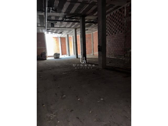 Commercial for sale in La Petxina, Valencia city - € 251,000 (Ref: 9419230)