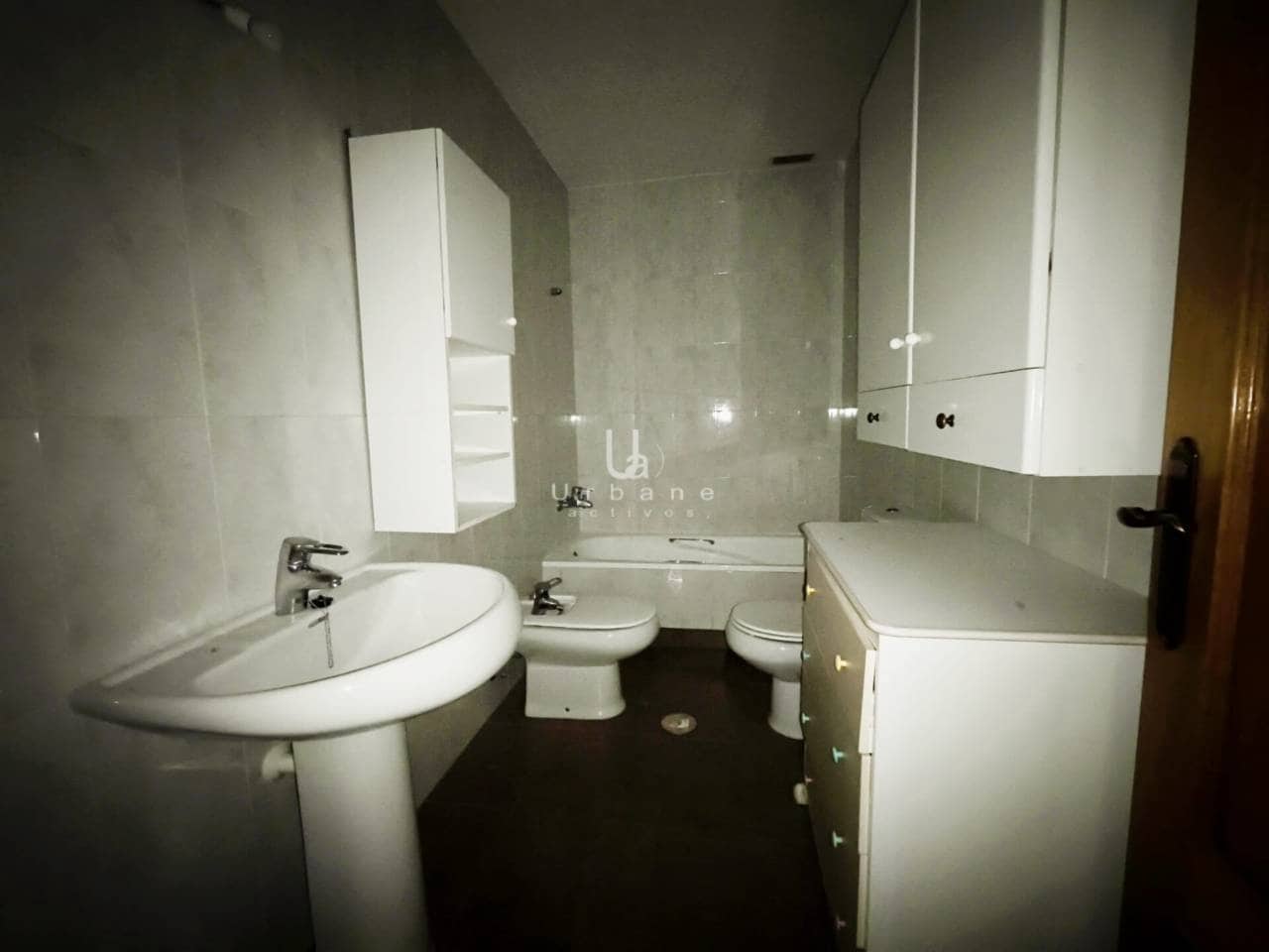 4 bedroom Townhouse for sale in El Puntal with garage - € 184,000 (Ref: 9436846)