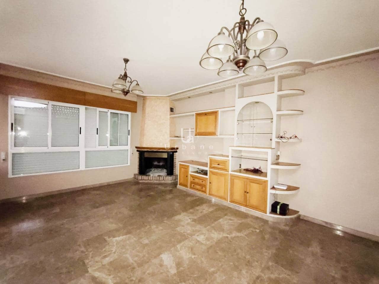 4 bedroom Townhouse for sale in El Puntal with garage - € 184,000 (Ref: 9436846)