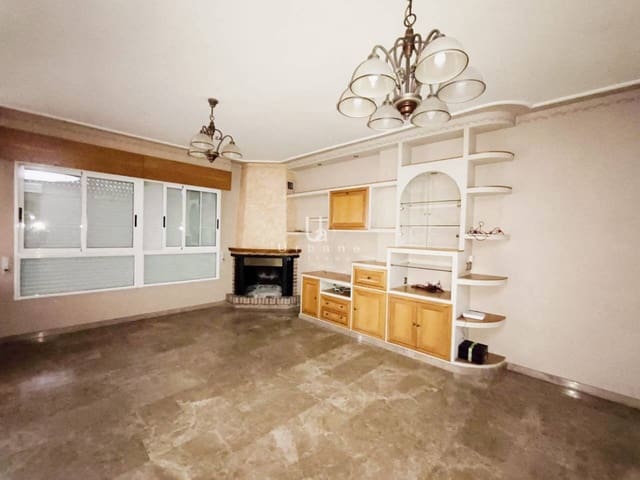 4 bedroom Townhouse for sale in El Puntal, Murcia city with garage - € 184,000 (Ref: 9436846)