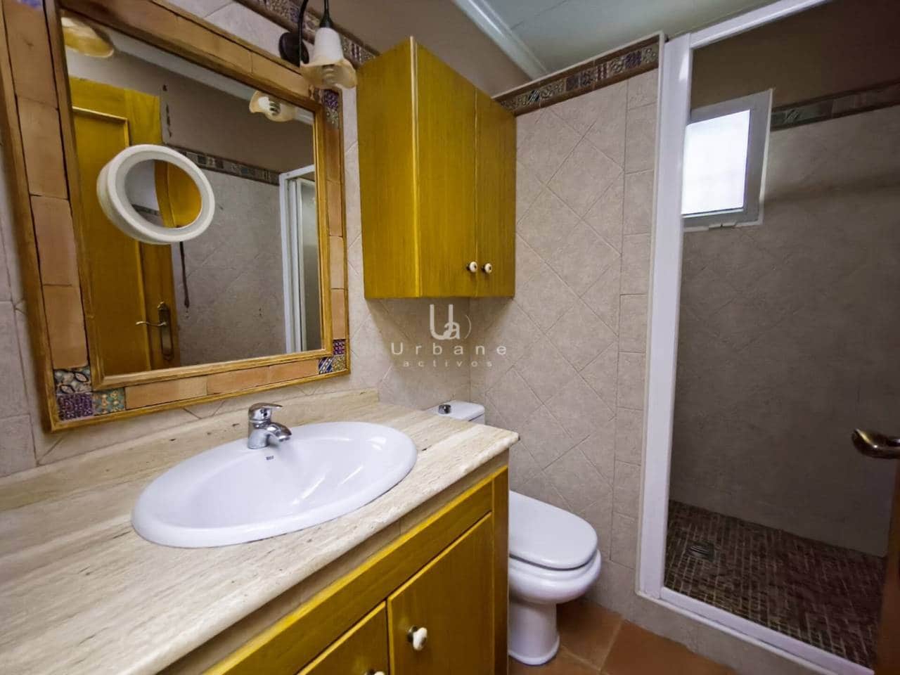 4 bedroom Townhouse for sale in El Puntal with garage - € 184,000 (Ref: 9436846)