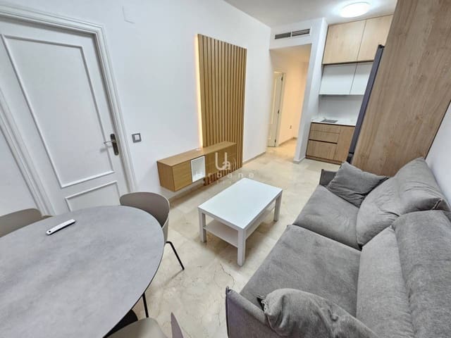 2 slaapkamer Flat te huur in La Catedral, Murcia stad met garage - € 900 (Ref: 9467964)