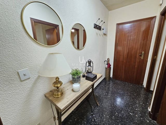 4 sypialnia Mieszkanie na sprzedaż w Miasto Murcja z garażem - 298 000 € (Ref: 9467965)