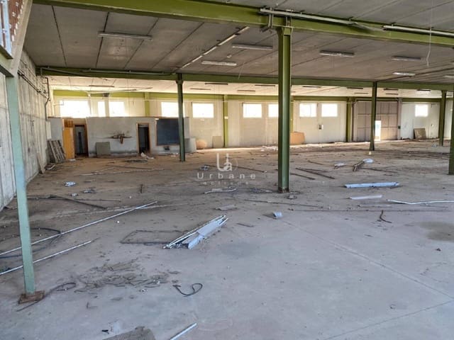 Commercial for sale in Jumilla - € 490,000 (Ref: 9467967)