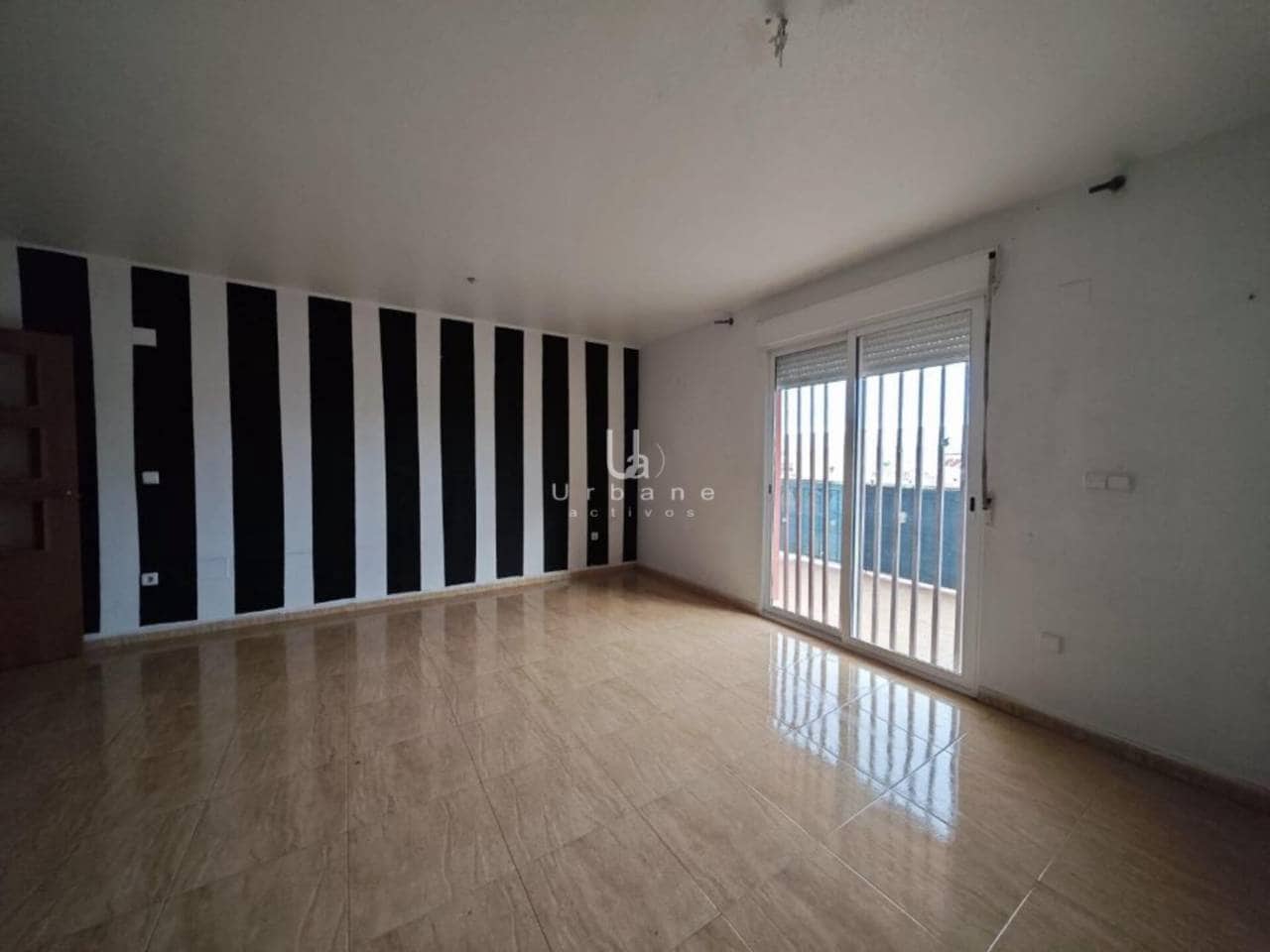 3 soveværelse Penthouse til salg i Murcia by med garage - € 139.500 (Ref: 9475825)