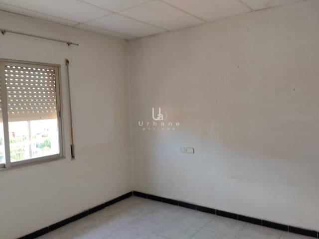 3 soveværelse Villa til salg i Monteagudo, Murcia by med garage - € 80.000 (Ref: 9564231)