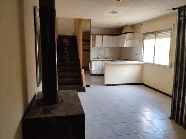 3 soveværelse Villa til salg i Monteagudo, Murcia by med garage - € 80.000 (Ref: 9564231)