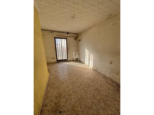 2 bedroom Townhouse for sale in Torrent - € 65,000 (Ref: 9598480)