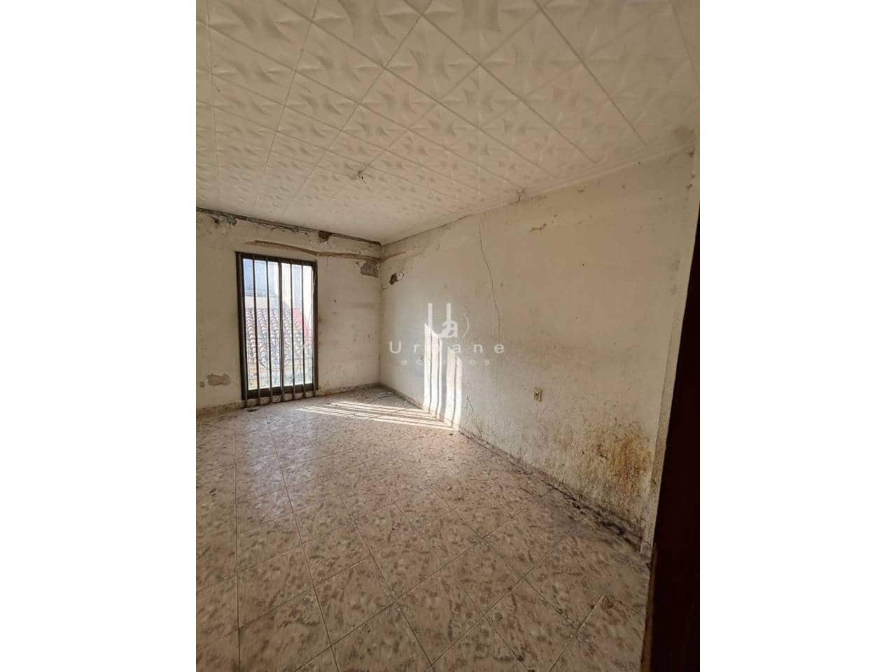 2 bedroom Townhouse for sale in Torrent - € 65,000 (Ref: 9598480)