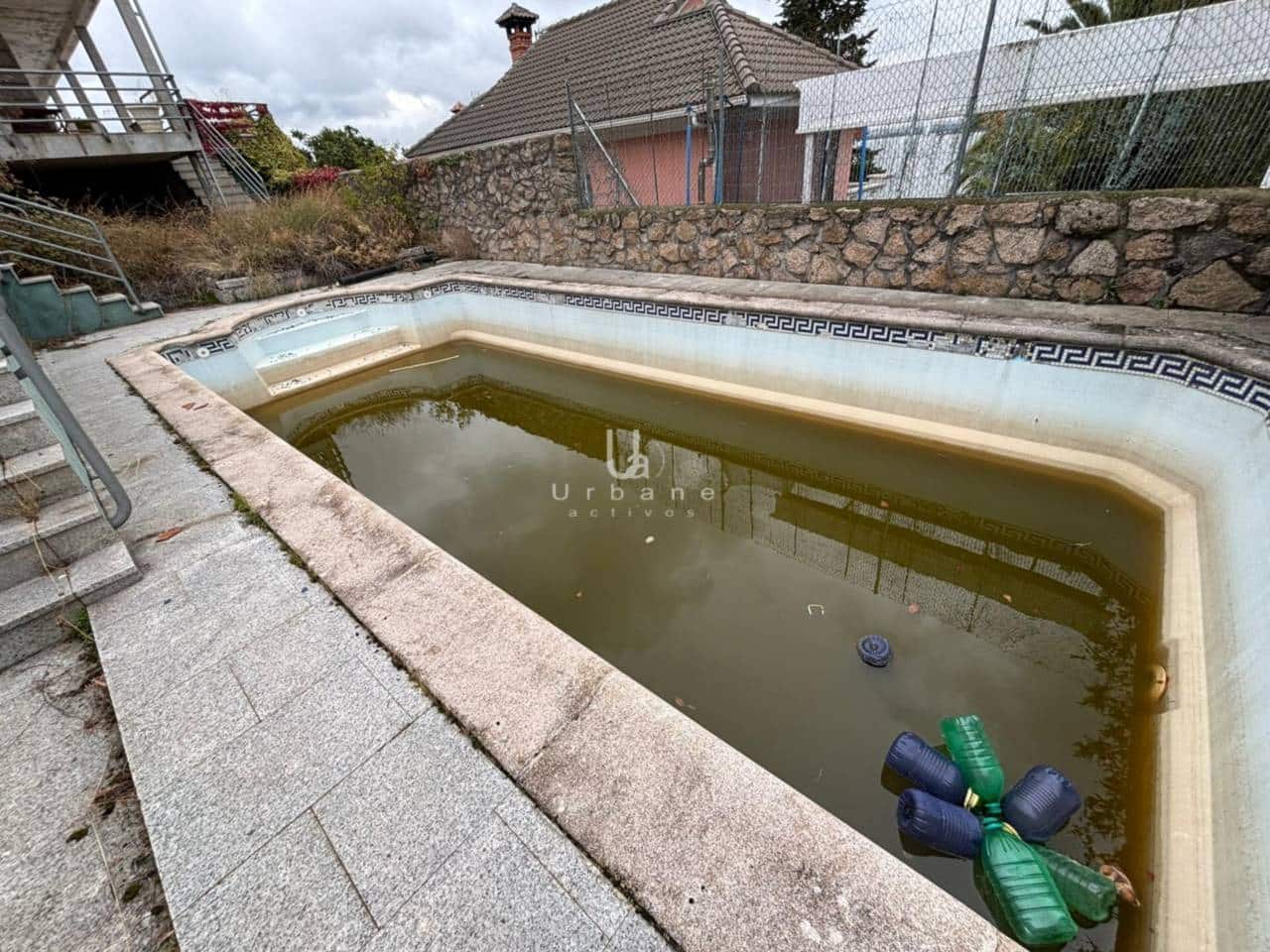 Chalet de 5 habitaciones en Manzanares el Real en venta con piscina garaje - 310.000 € (Ref: 9610722)