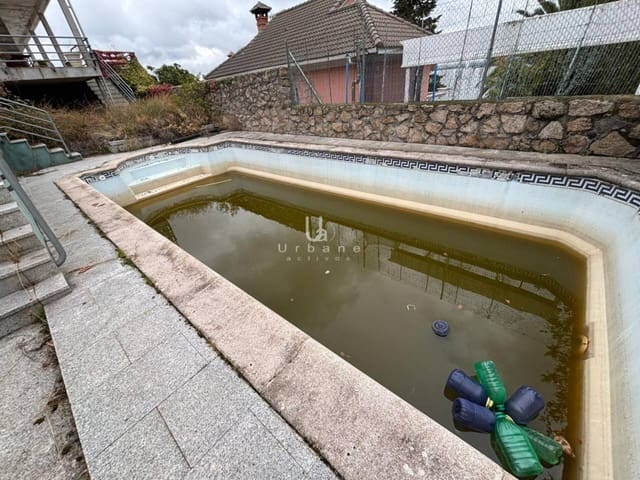 5 Zimmer Villa zu verkaufen in Manzanares el Real mit Pool Garage - 310.000 € (Ref: 9610722)