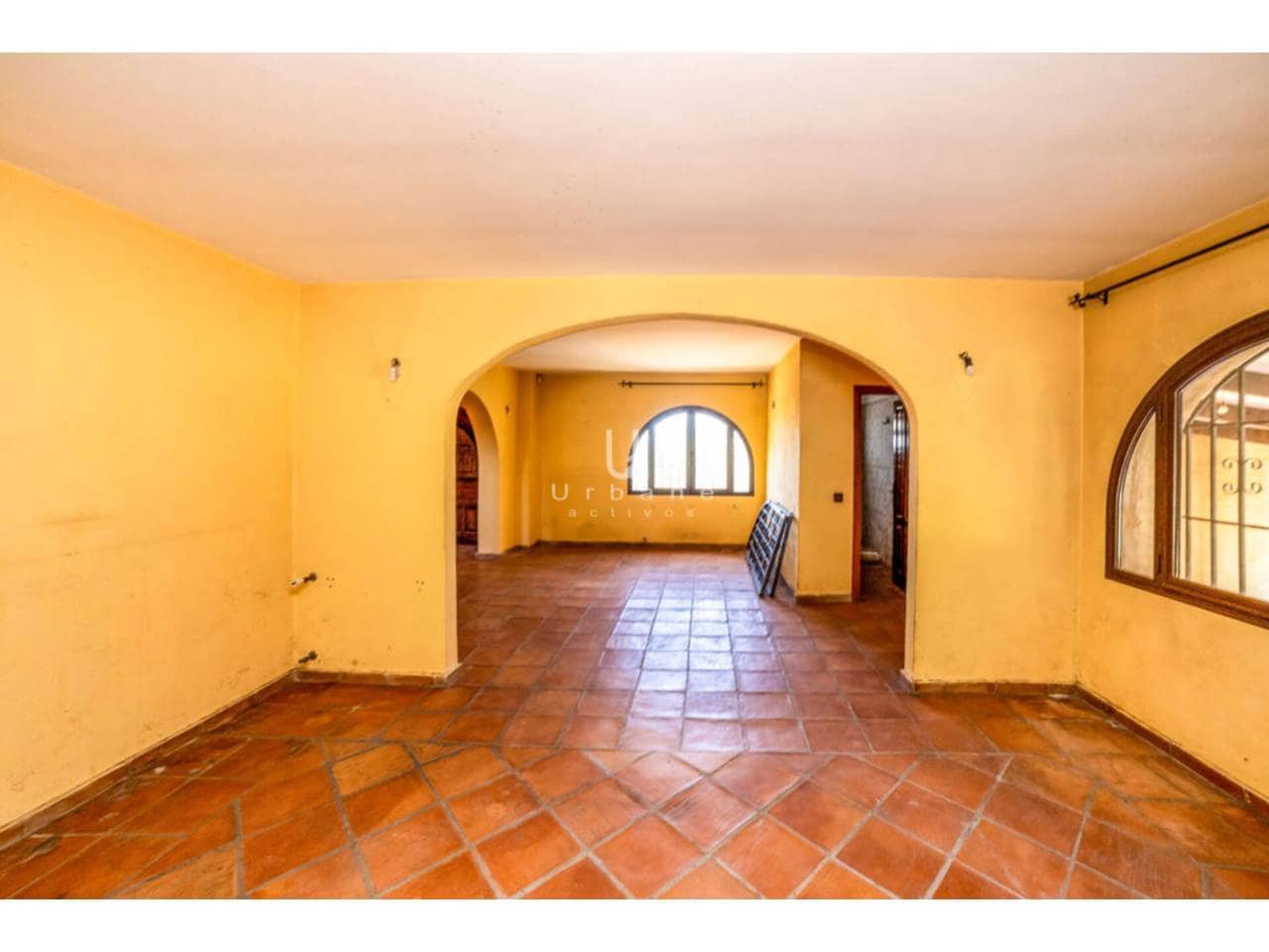 4 slaapkamer Villa te koop in Finestrat met garage - € 419.000 (Ref: 9614613)