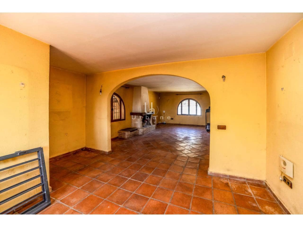 4 slaapkamer Villa te koop in Finestrat met garage - € 419.000 (Ref: 9614613)