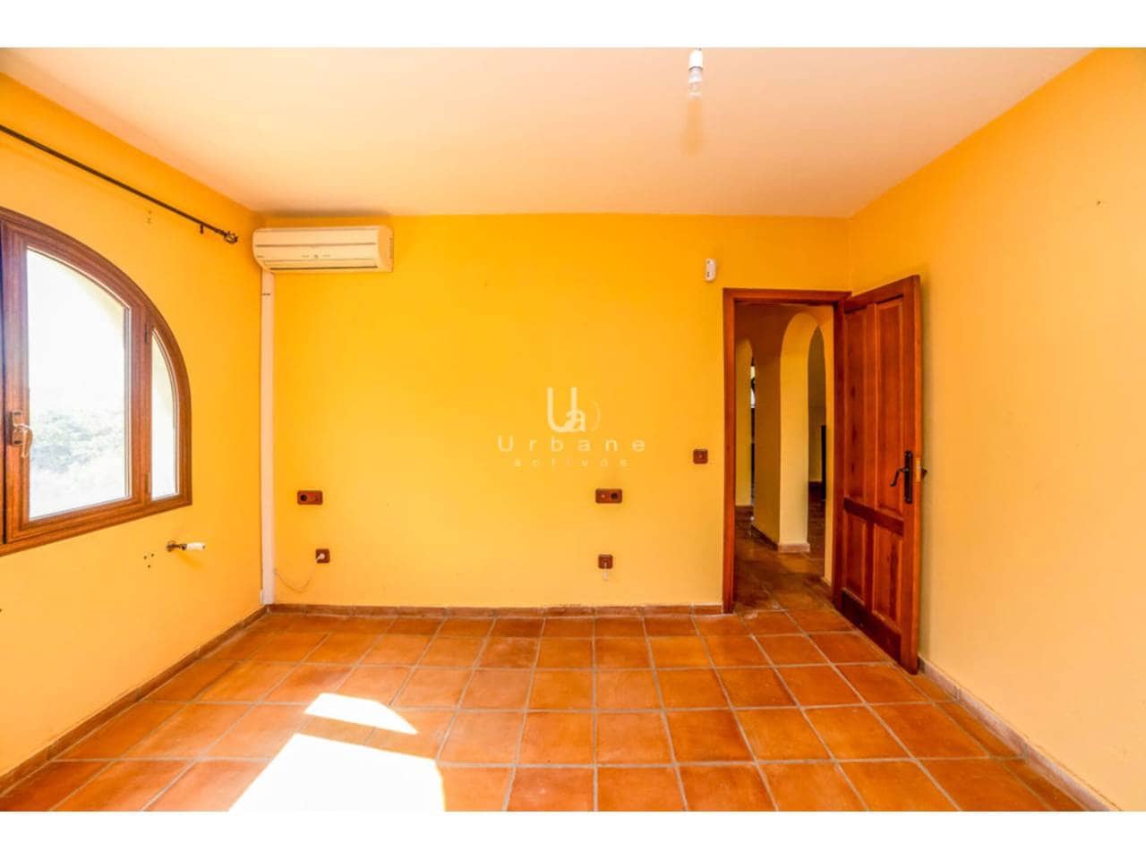 4 slaapkamer Villa te koop in Finestrat met garage - € 419.000 (Ref: 9614613)