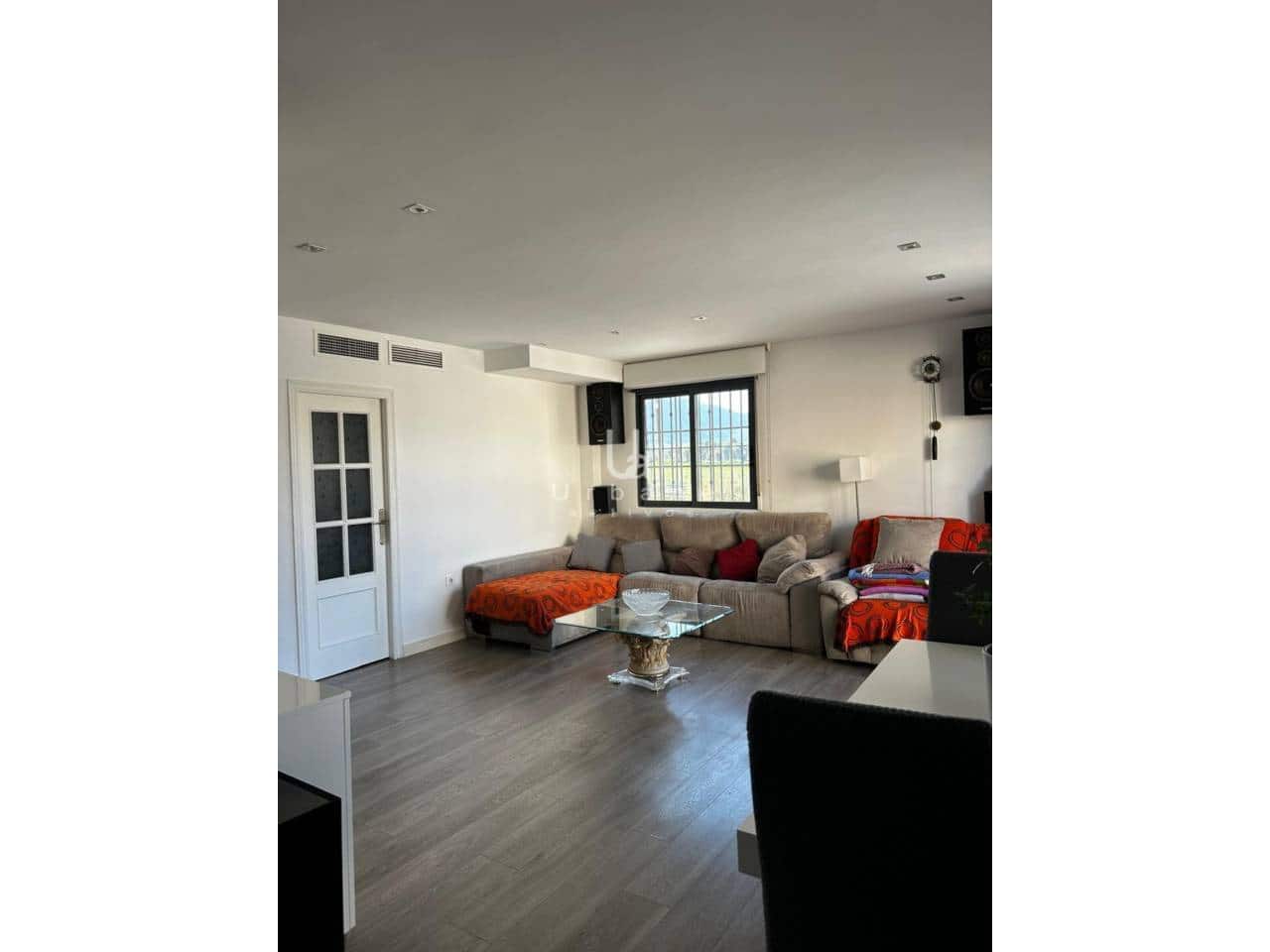 4 soveværelse Rækkehus til salg i Torreaguera med garage - € 375.000 (Ref: 9627126)