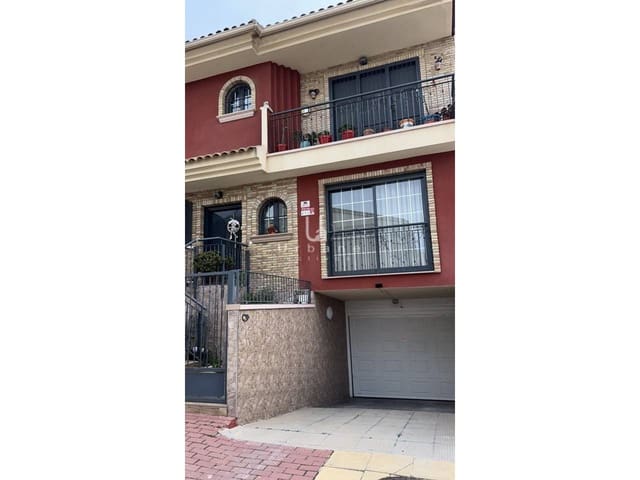 4 soveværelse Rækkehus til salg i Torreagüera, Murcia by med garage - € 375.000 (Ref: 9627126)