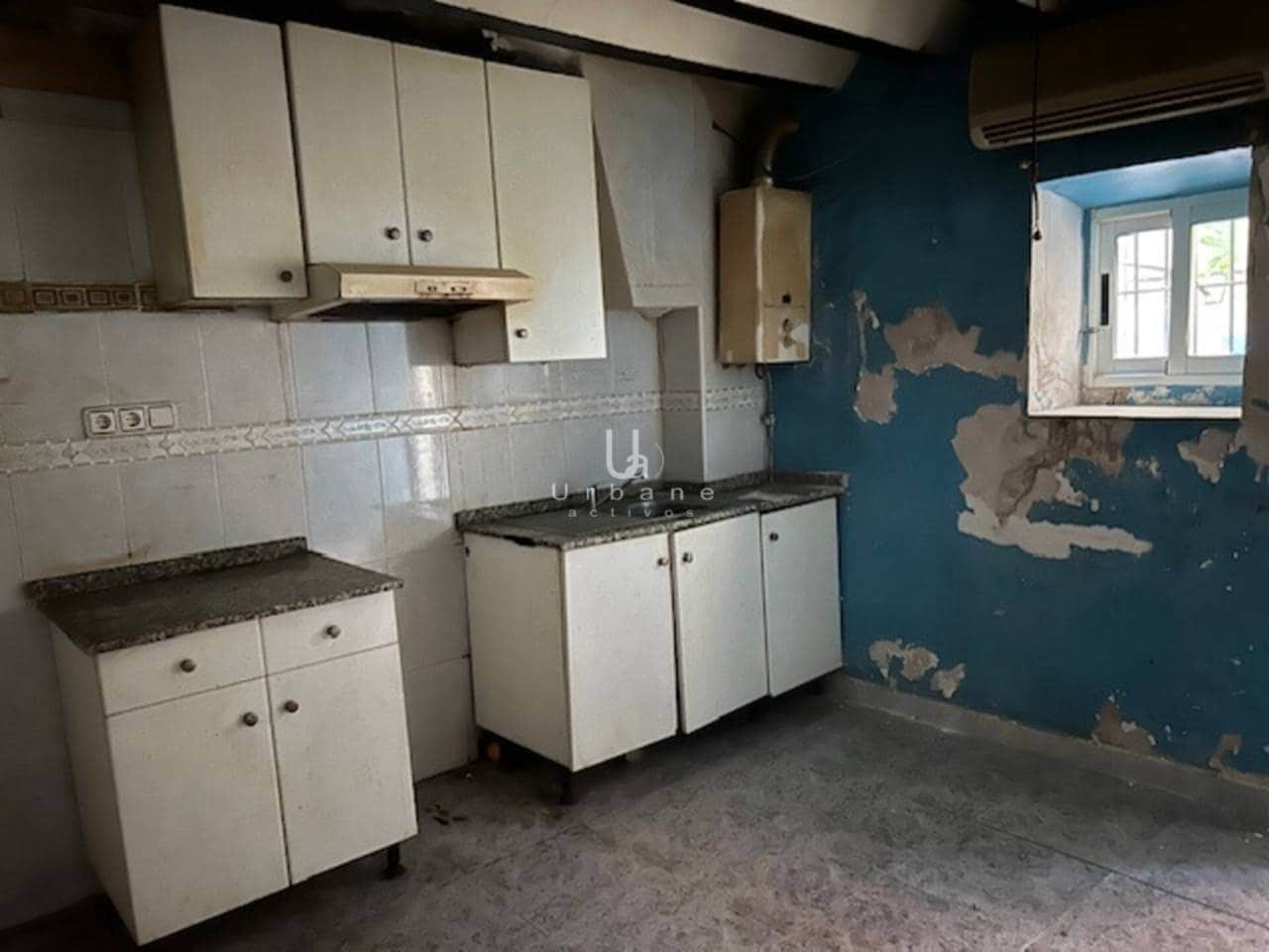 Casa de 3 habitaciones en Algezares en venta con garaje - 52.000 € (Ref: 9636259)