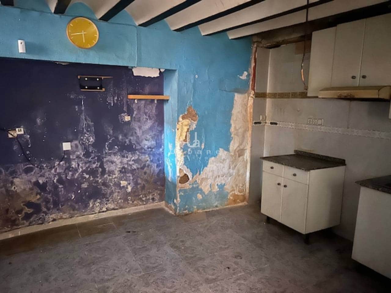 Casa de 3 habitaciones en Algezares en venta con garaje - 52.000 € (Ref: 9636259)