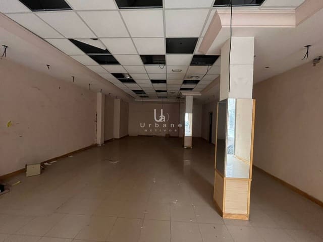 Kommersiell til salgs i Cabezo de Torres, Murcia by - € 65 000 (Ref: 9658128)