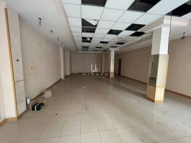 Kommersiell til salgs i Cabezo de Torres, Murcia by - € 65 000 (Ref: 9658128)