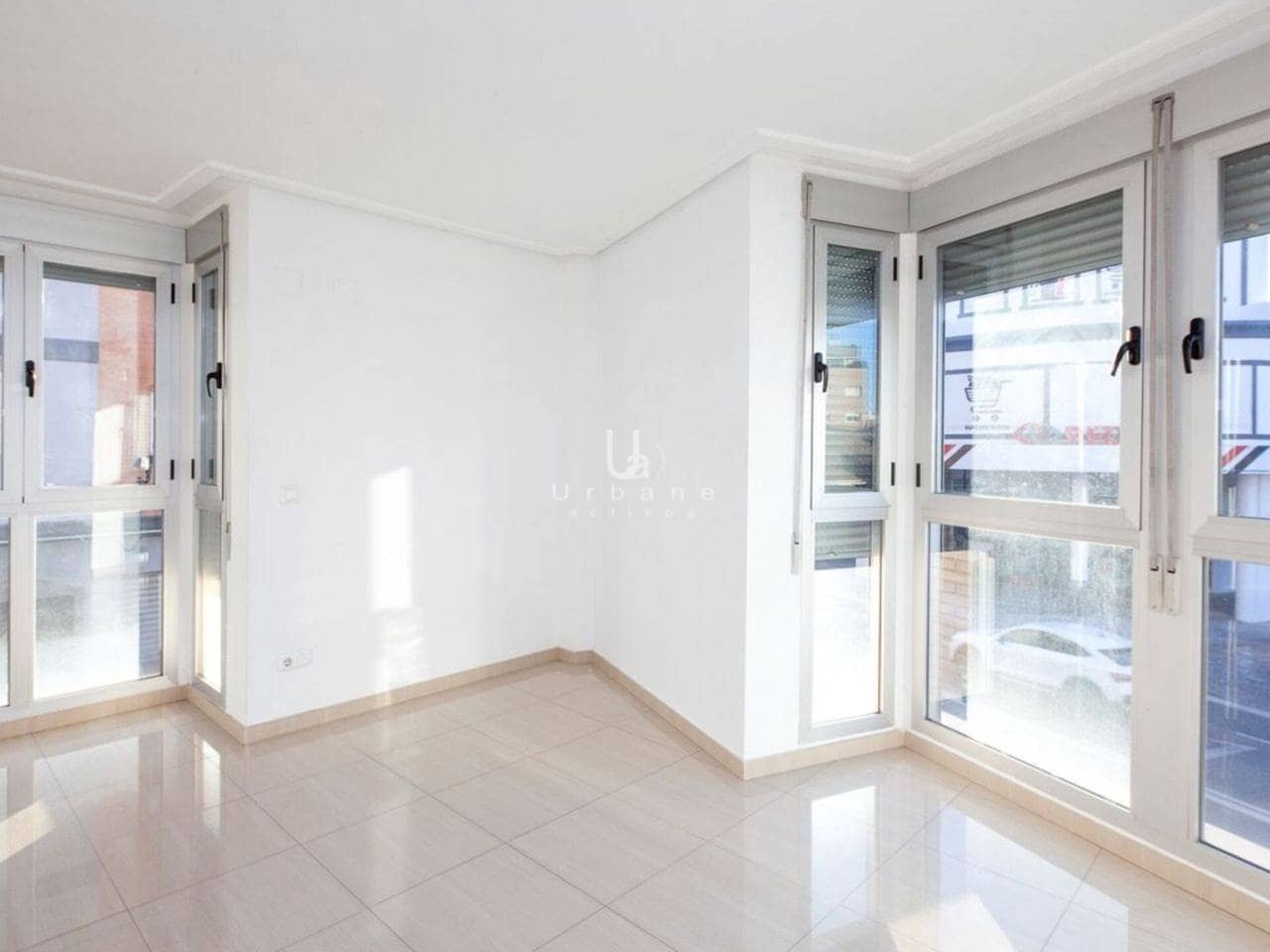 3 Zimmer Wohnung zu verkaufen in Algemesi mit Garage - 148.100 € (Ref: 9658131)