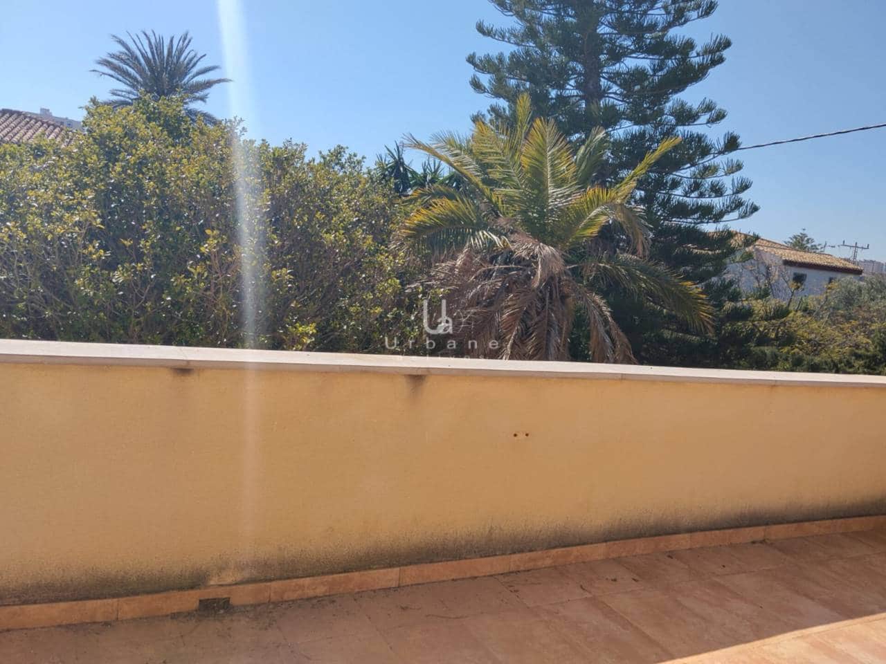 4 bedroom Apartment for sale in El Campello with pool garage - € 520,000 (Ref: 9658132)